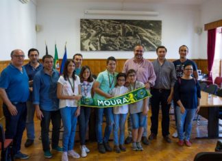 Jovens atletas mourenses recebidos na Câmara Municipal