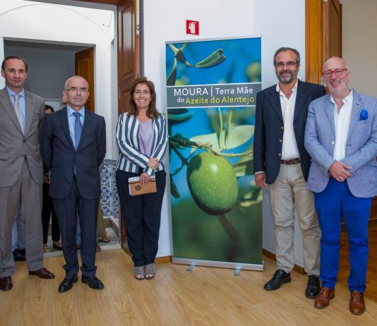 Assinatura do contrato de financiamento do projeto “CONTENDA NATUR”