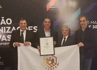Moura recebeu galardão que distingue a promoção e boas práticas desportivas