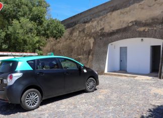 Taxistas de Moura no Largo de São Francisco