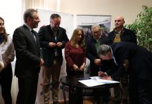 Assinatura dos protocolos AaZ Ler Melhor, Saber Mais e Ser Pro