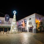 Árvores de Natal homenageiam profissionais de saúde