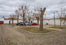 Largos do Bairro 25 de Abril alvo de intervenções