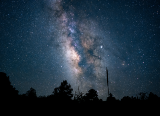 Viagem pelo céu noturno este sábado no Castelo de Moura