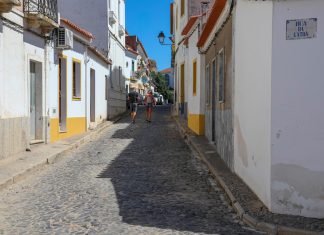 Empreitada de remodelação da rede de esgotos e pavimentação no centro da cidade inicia na próxima terça-feira