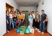 Alunos entregam cabazes ao Prato Quente