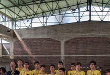 Equipa de voleibol sagrou-se campeã regional