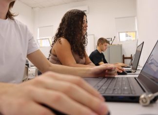 Abertas candidaturas para bolsas de estudo