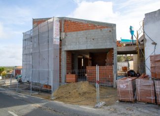 Obras de construção da Casa Mortuária